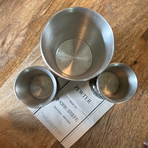 Vtg 70s KIRK STIEFF Pewter Cups German Scenes Shot Glasses & Cup 3-Piece Set Bar - Picture 6 of 16